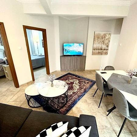 The “Roman Market” Lux Apartment Tesalonika Bagian luar foto