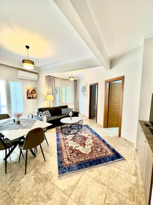 The “Roman Market” Lux Apartment Tesalonika Bagian luar foto